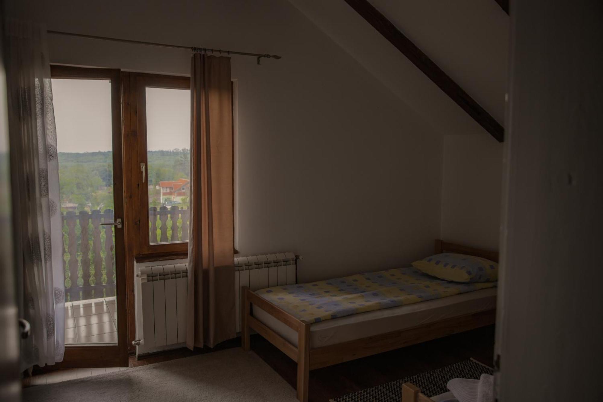 Vila Beli San Bed & Breakfast Vladimirovac Oda fotoğraf